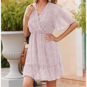 NWT. Women's Pink Flowy Mini Dress with Belt. Small